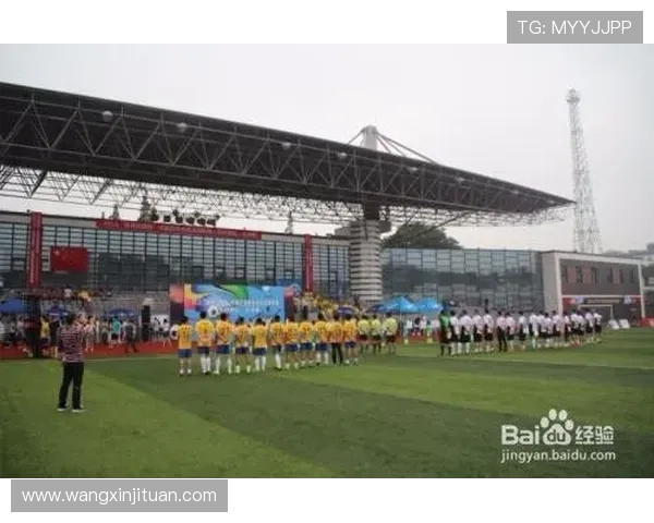 成都足球队比赛经验分析与提升策略探讨